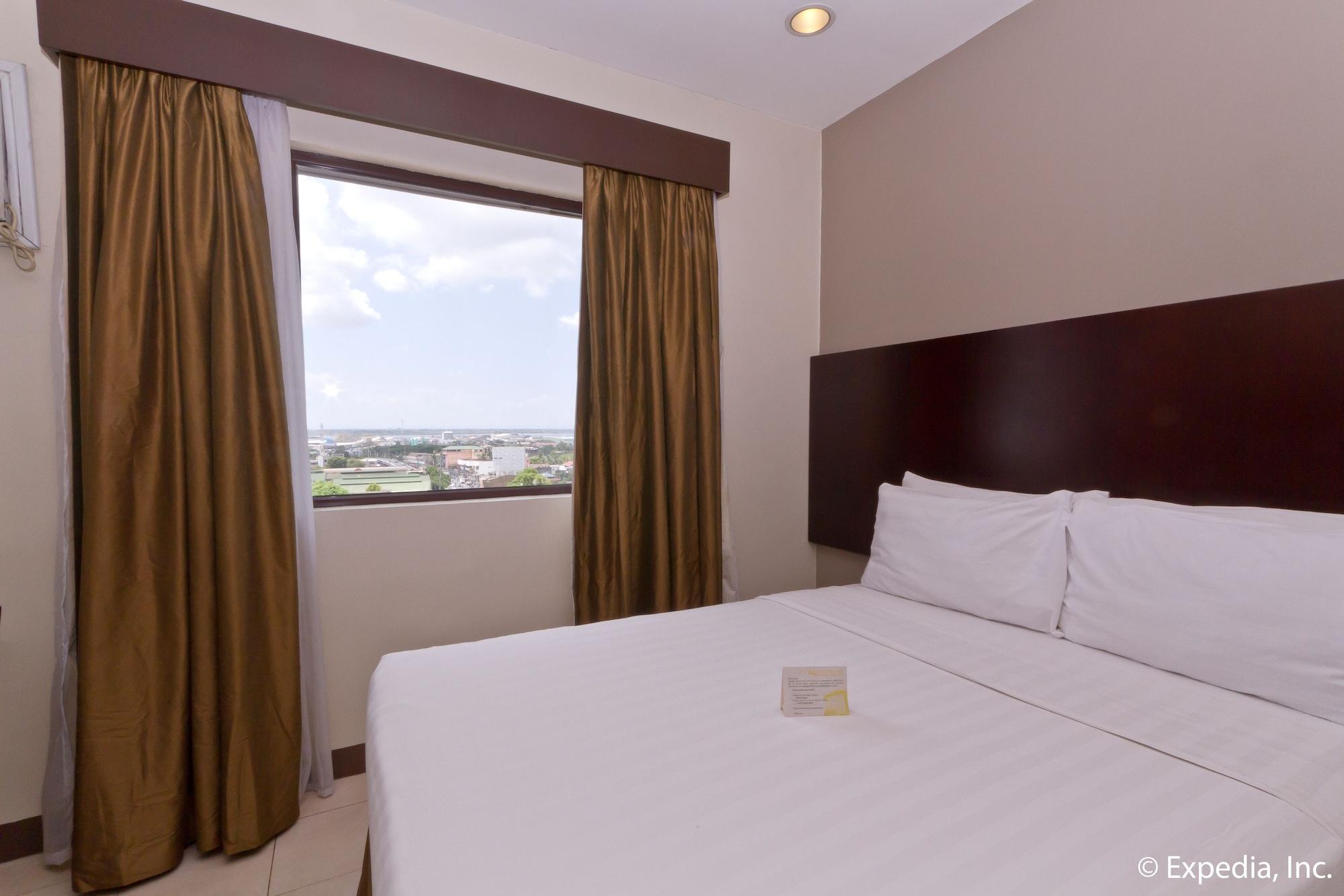 Alpa City Suites Hotel Cebu Екстериор снимка