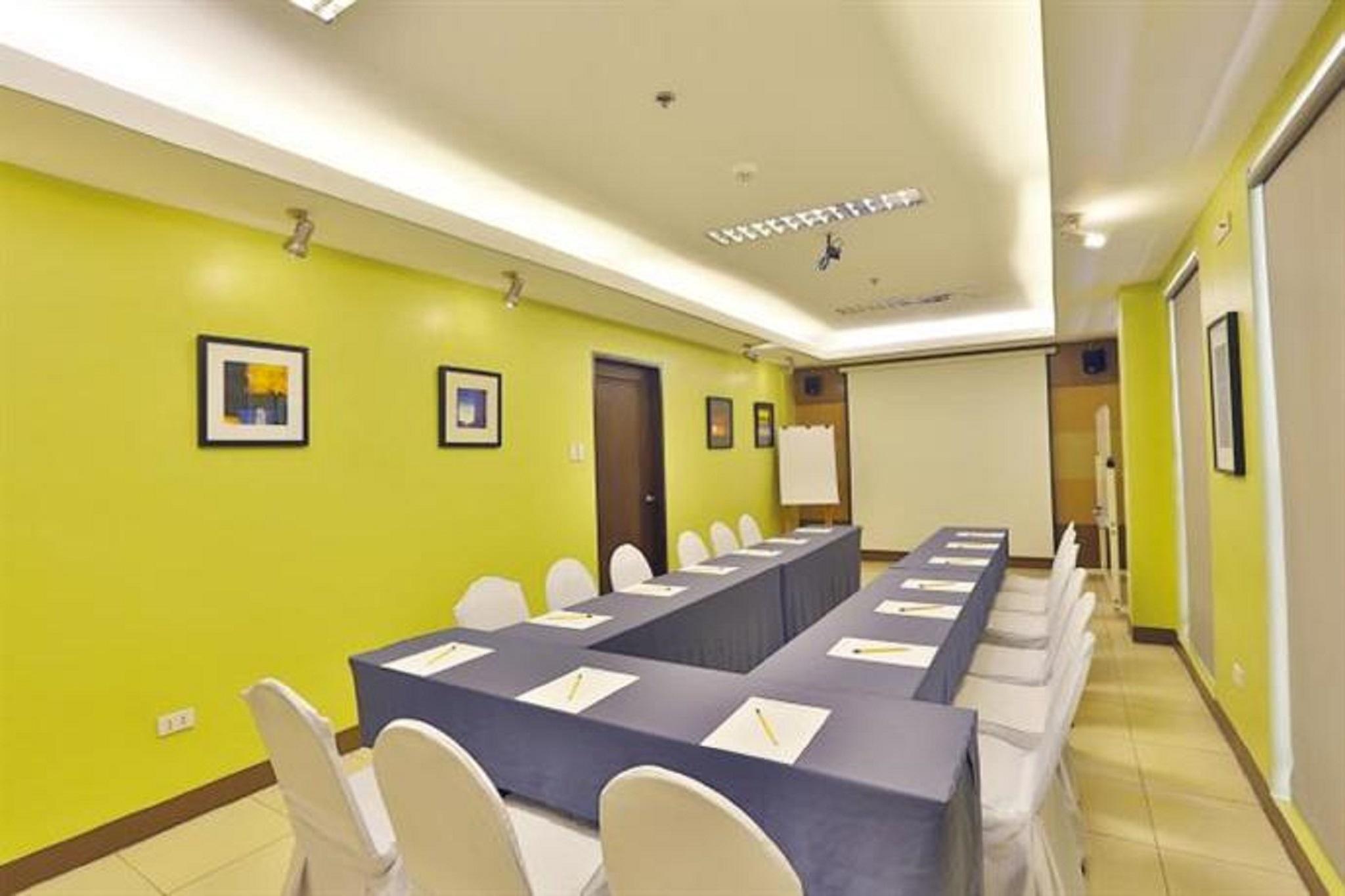 Alpa City Suites Hotel Cebu Екстериор снимка