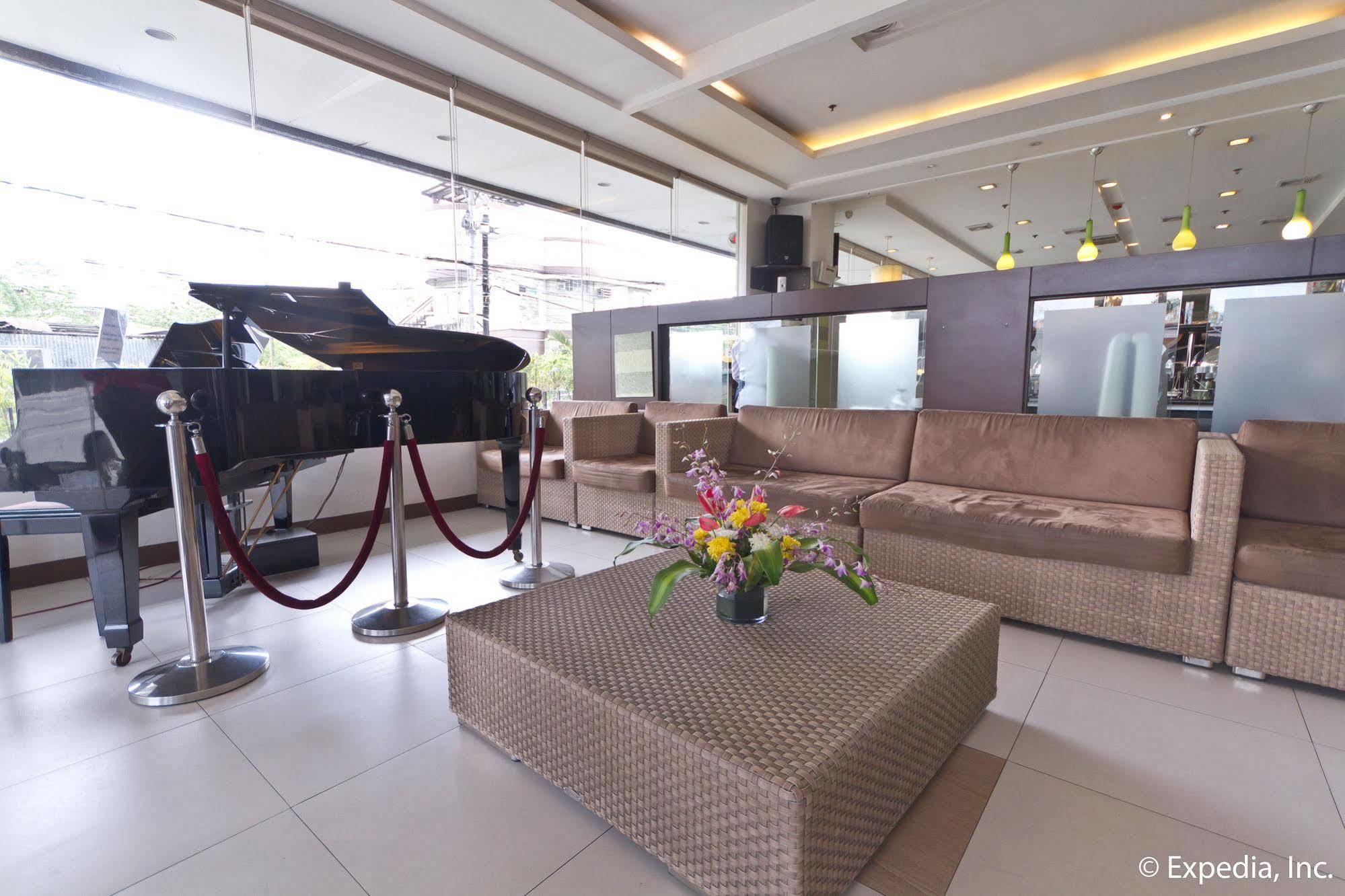Alpa City Suites Hotel Cebu Екстериор снимка