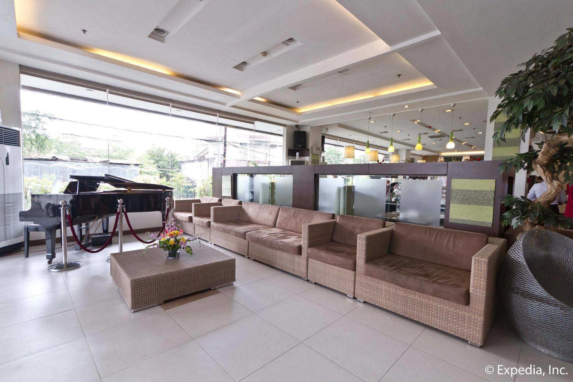 Alpa City Suites Hotel Cebu Екстериор снимка
